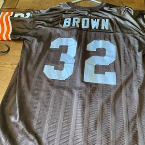 Brown jersey